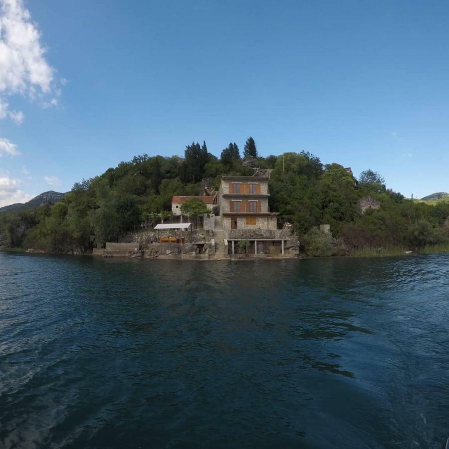 Suncane Terase Karuc Esterno foto